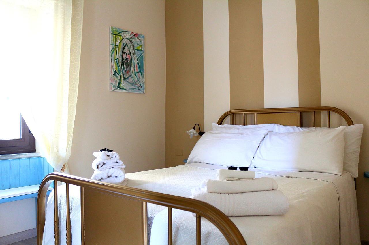 Donna Melina Bed and Breakfast Mileto Eksteriør billede