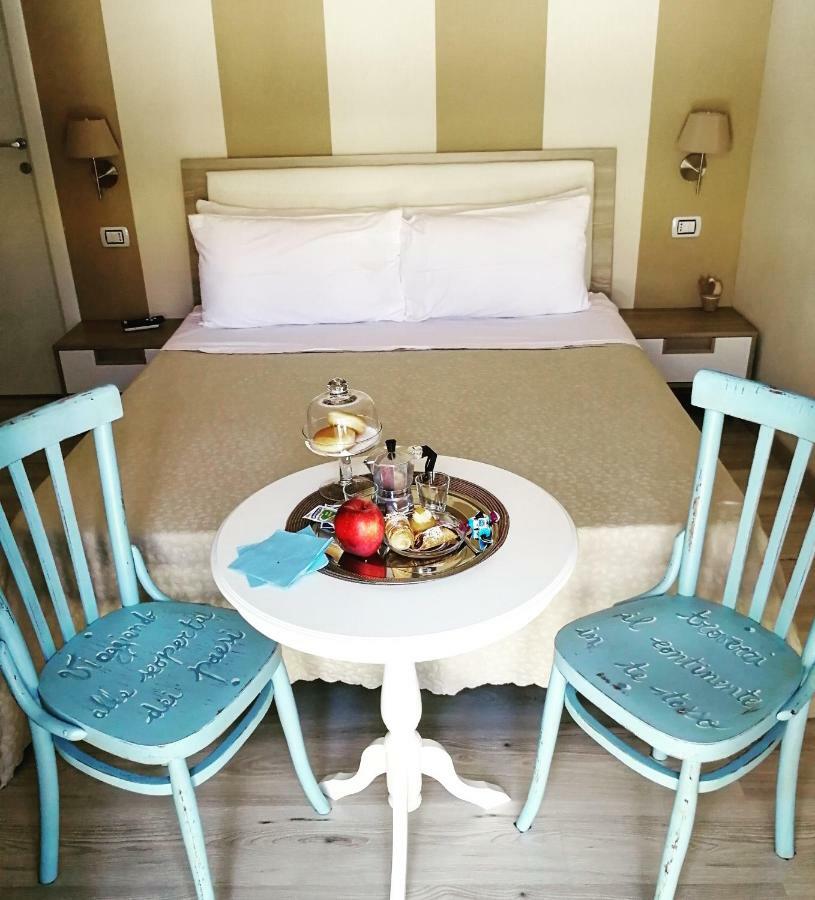 Donna Melina Bed and Breakfast Mileto Værelse billede